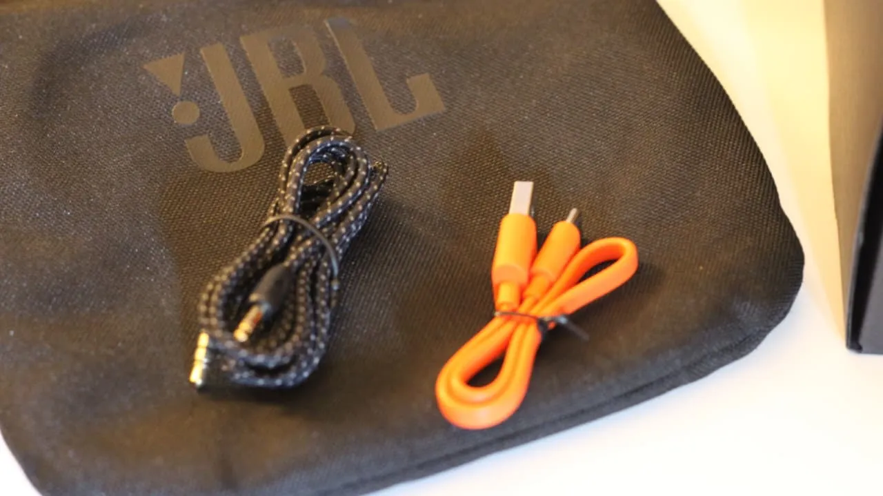 Casque JBL Live 660NC (Occasion, Ă©tat comme neuf) đ§