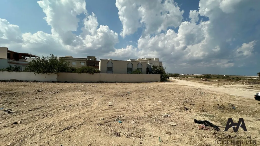 terrain de490m² à el maamoura plage