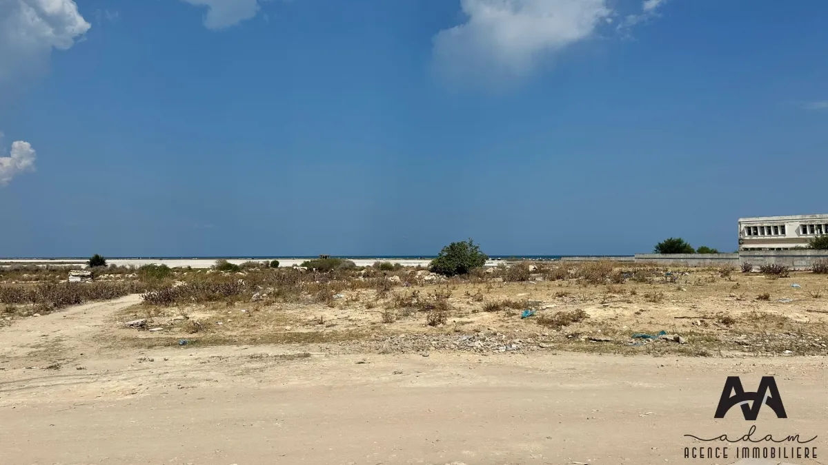 terrain de490m² à el maamoura plage
