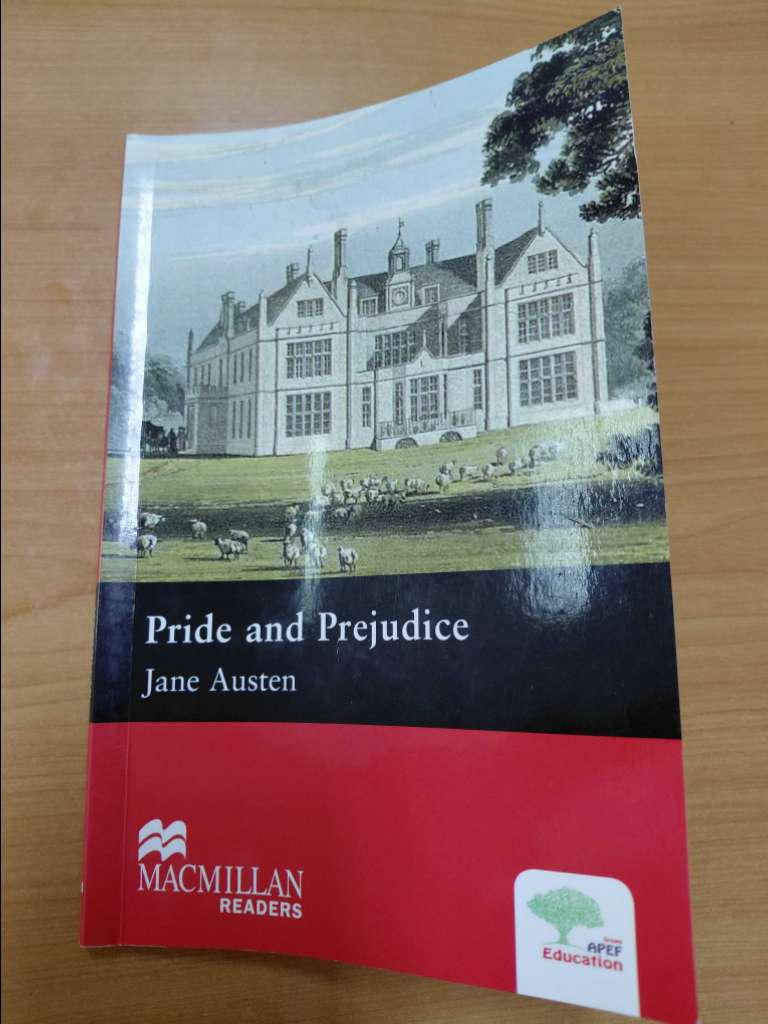 Des livres en anglais et en français en très bon état à vendre