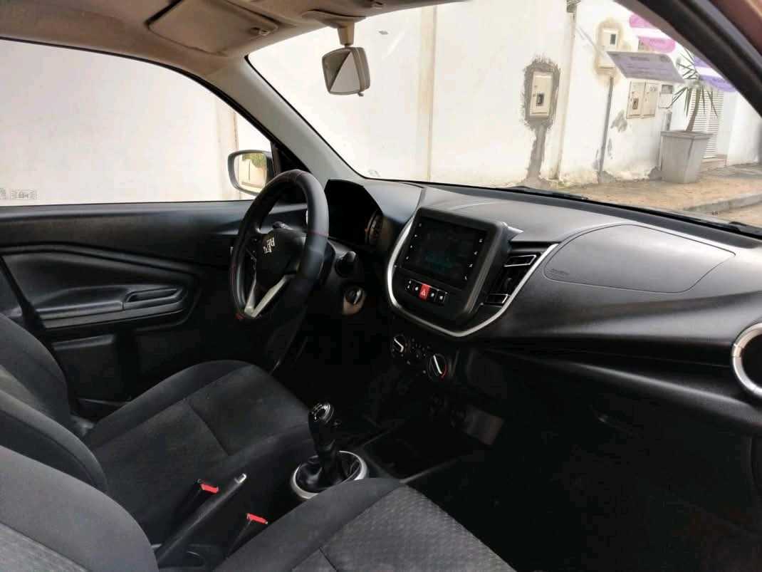 SUZUKI CELERIO PREMIÈRE MAIN EN ÉTAT NEUF 