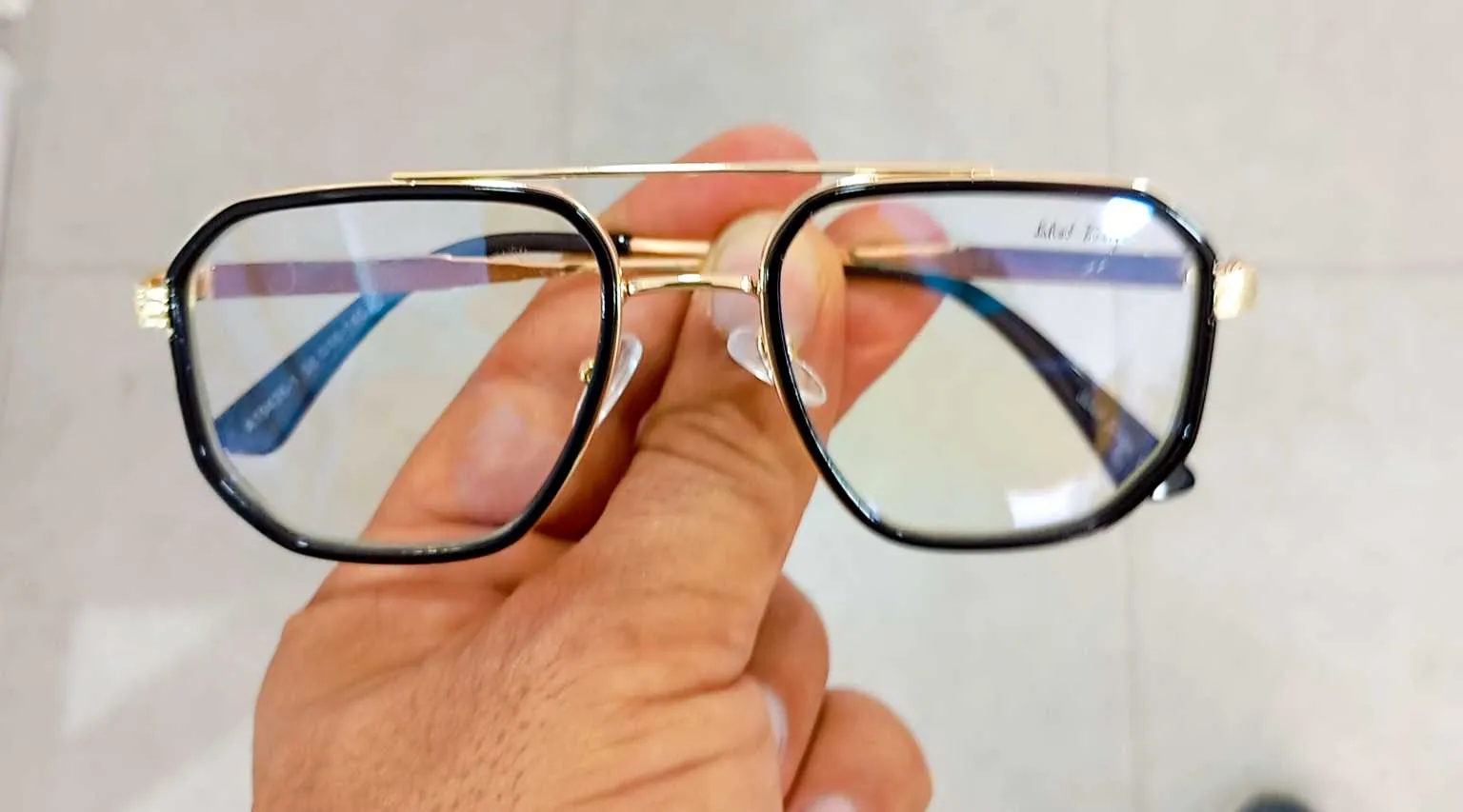 Lunette a usage optique tout neuf dans le â paquet