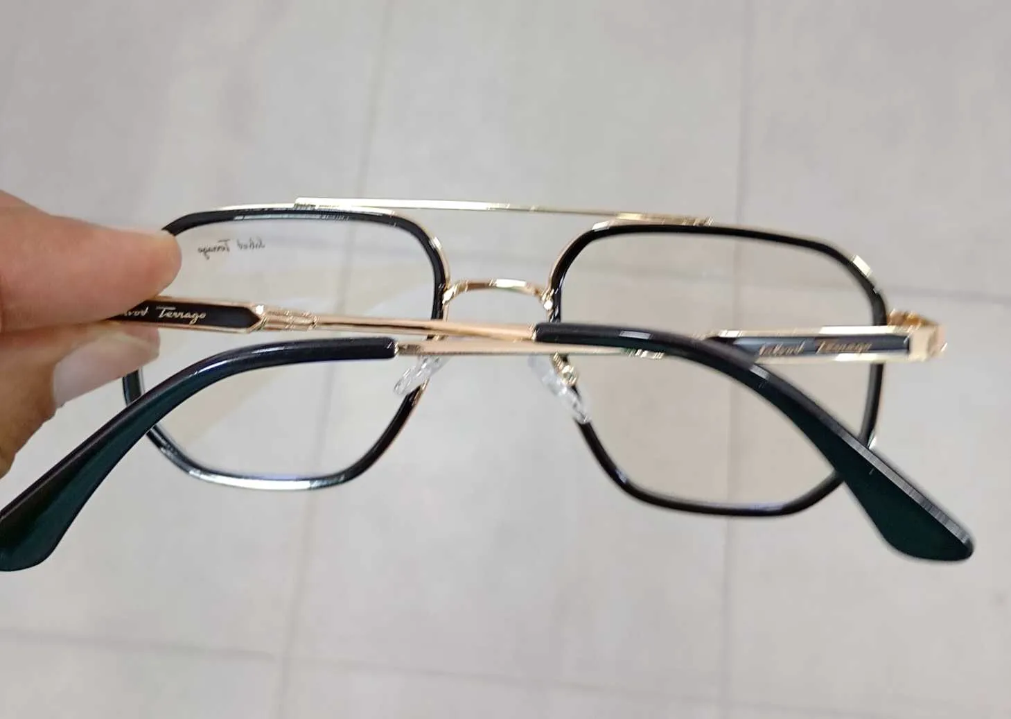 Lunette a usage optique tout neuf dans le â paquet