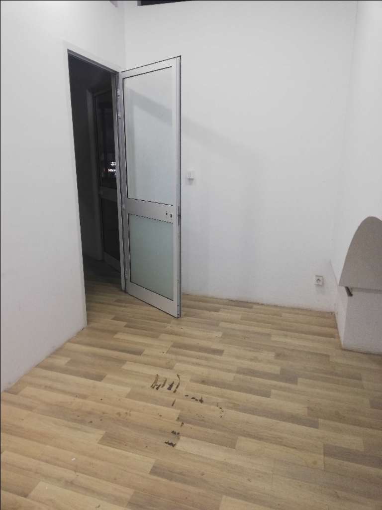 Cité Ennasr 🇹🇳 Bureau 420 dt / mois 