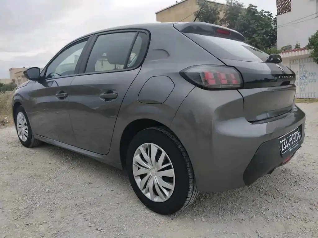PEUGEOT 20i ACTIVE PREMIÈRE MAIN TRÈS PROPRE 
