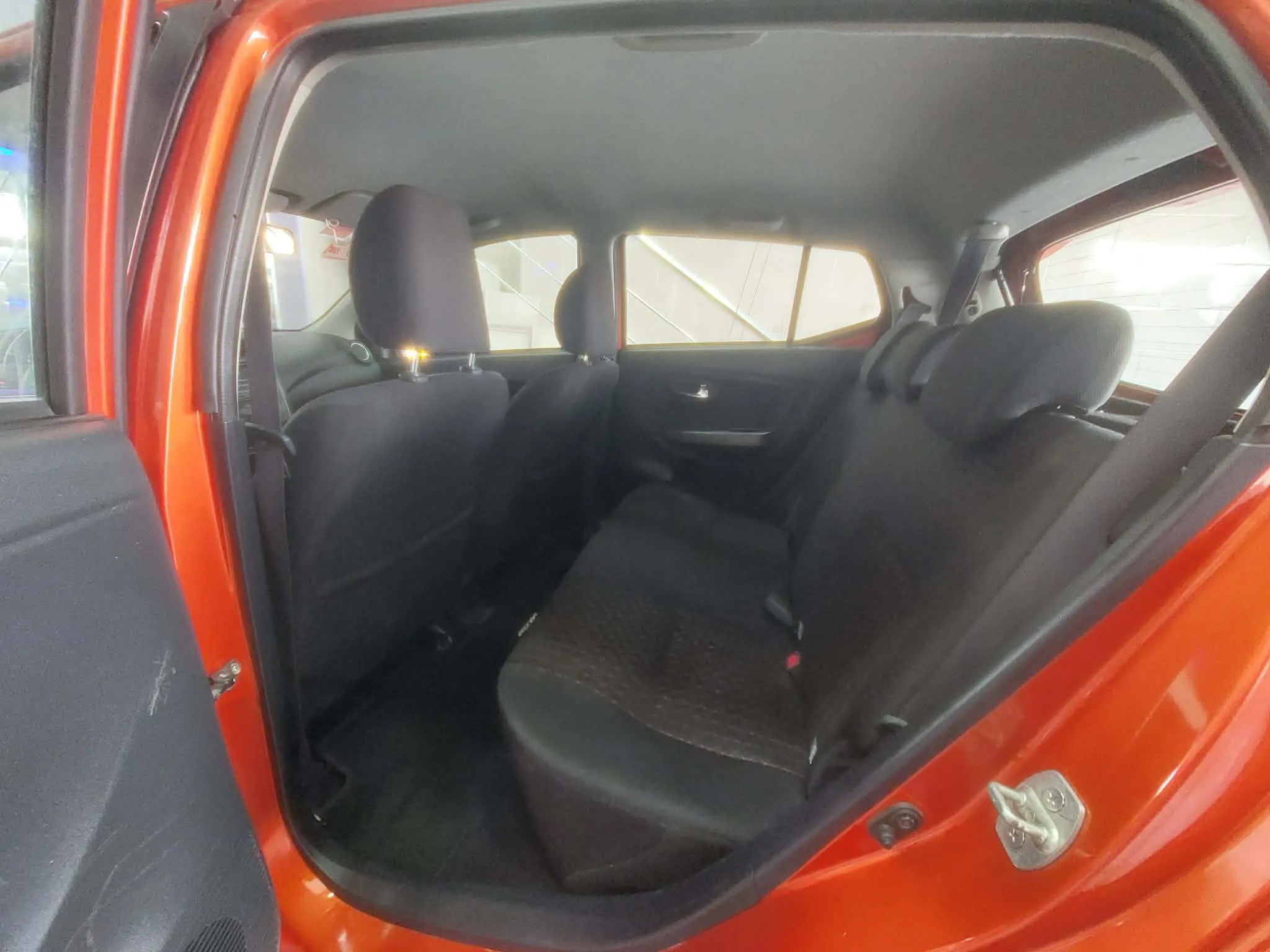 Toyota Agya 1.2 première main -Tel 98479647