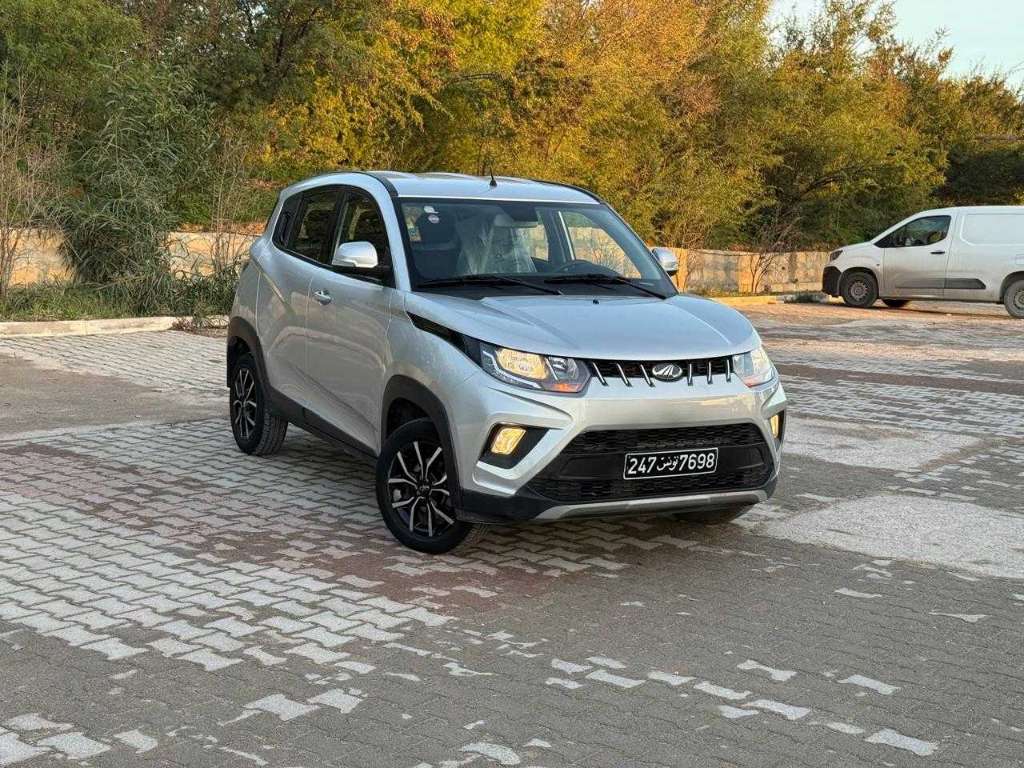 Mahindra kuv k8 1ère main ✋