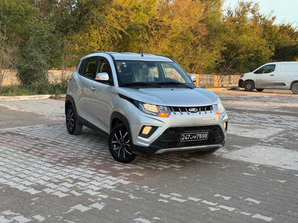 Mahindra kuv k8 1ère main ✋