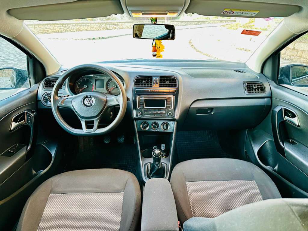 Polo Sedan 