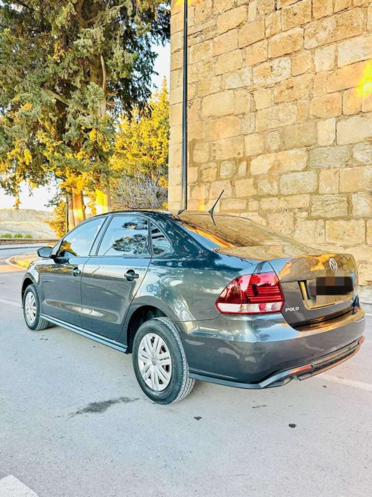 Polo Sedan 
