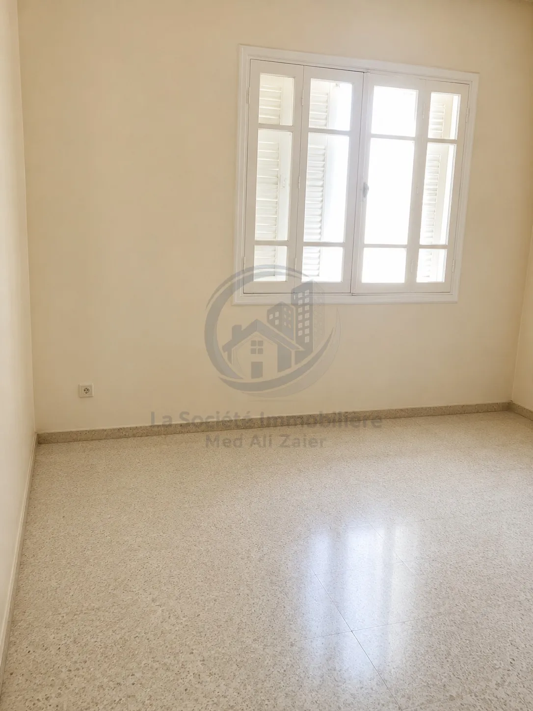 À VENDRE – Appartement S+3 au Cœur d'Ariana Centre | Emplacement Premium