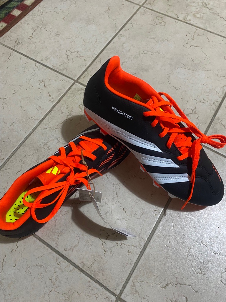 Crampons predator Nike 
