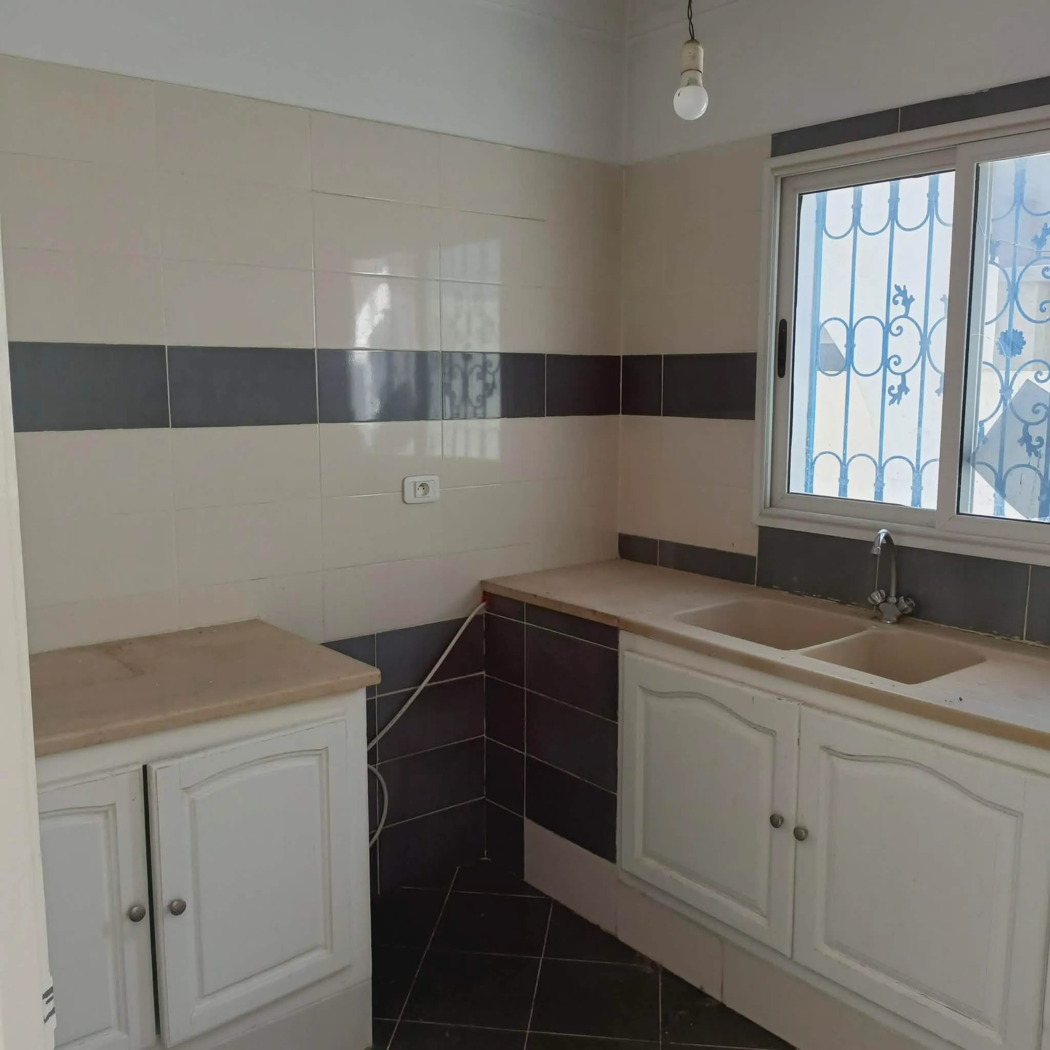 AV duplex proche Yasmine Hammamet 99958728