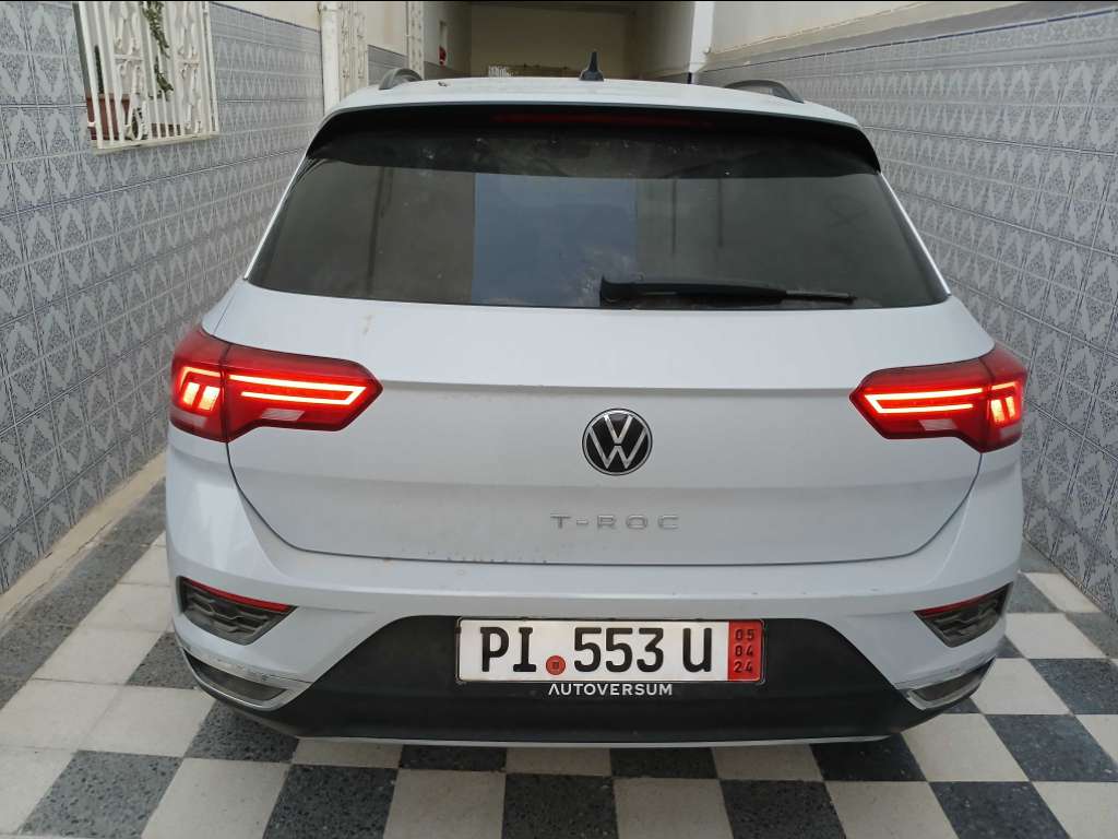 VOLKSWAGEN T-ROC ESSENCE 