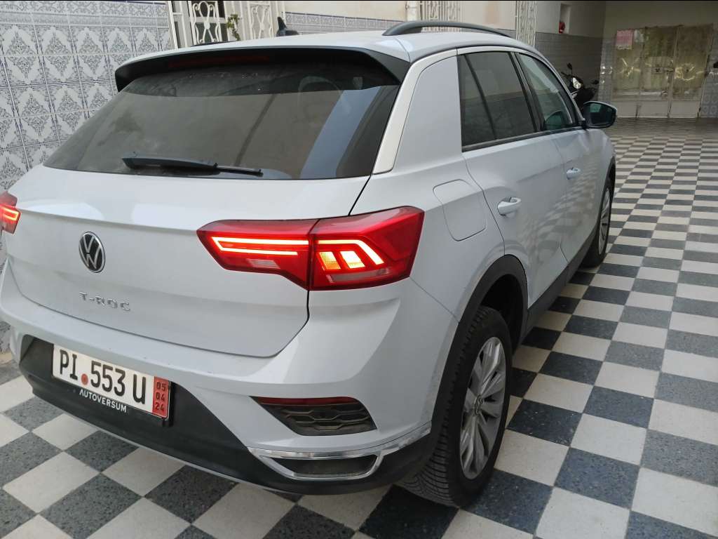 VOLKSWAGEN T-ROC ESSENCE 