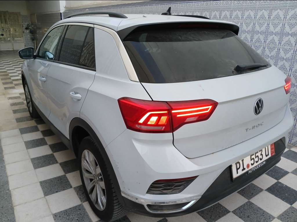 VOLKSWAGEN T-ROC ESSENCE 