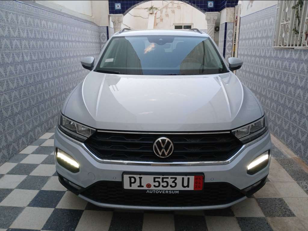 VOLKSWAGEN T-ROC ESSENCE 