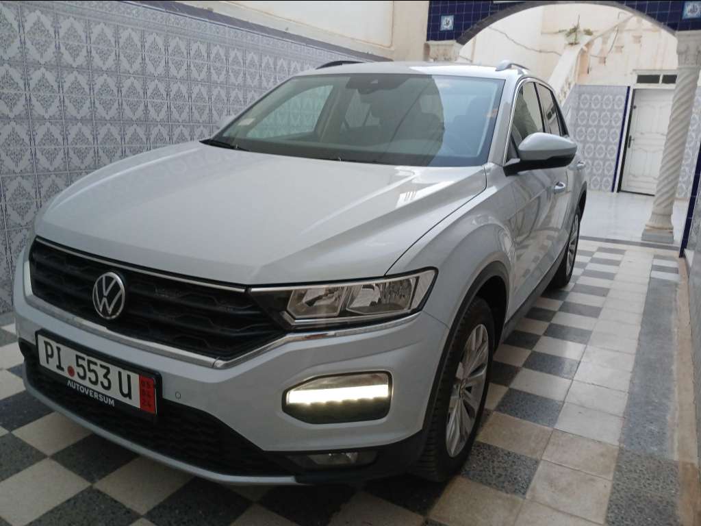 VOLKSWAGEN T-ROC ESSENCE 