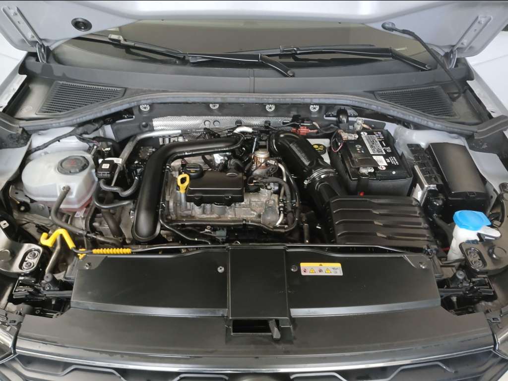VOLKSWAGEN T-ROC ESSENCE 