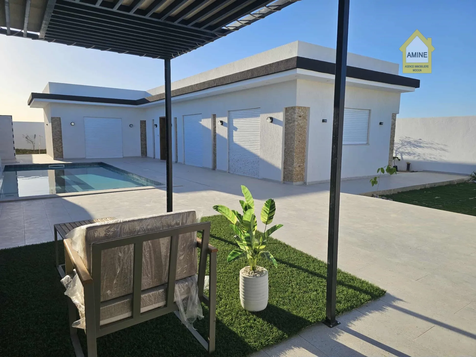 Villa neuve meublée avec piscine à vendre – Midoun Djerba