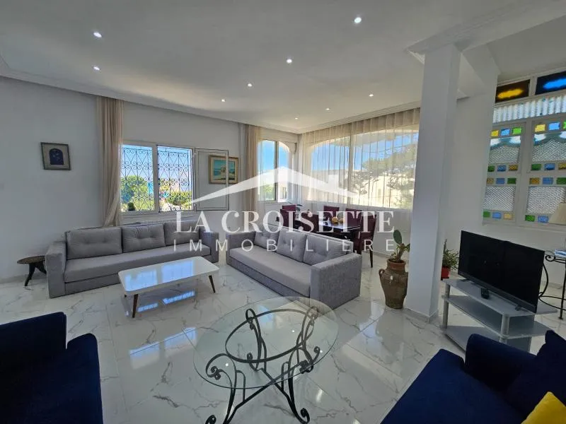 Etage de villa meublé s2 vue sur mer à La Marsa MAL3504