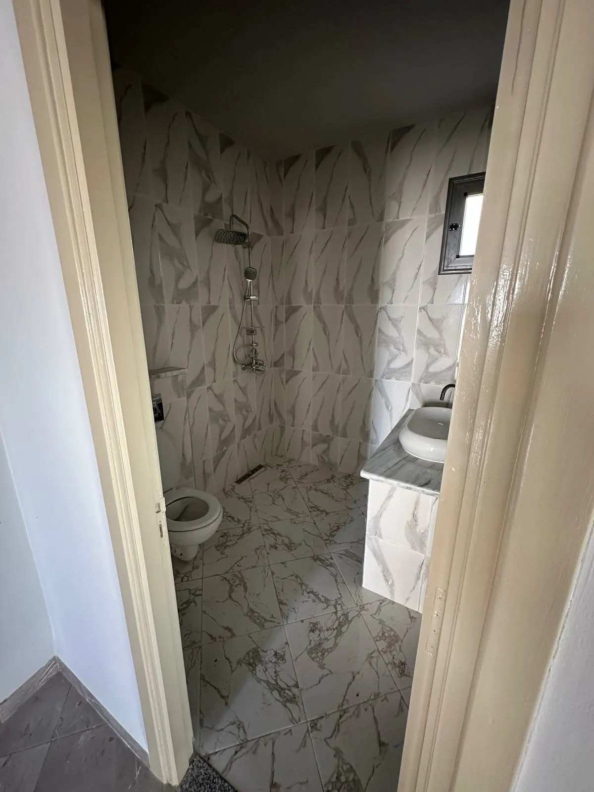 A vendre une belle maison s+3 située à la plage elhaouria