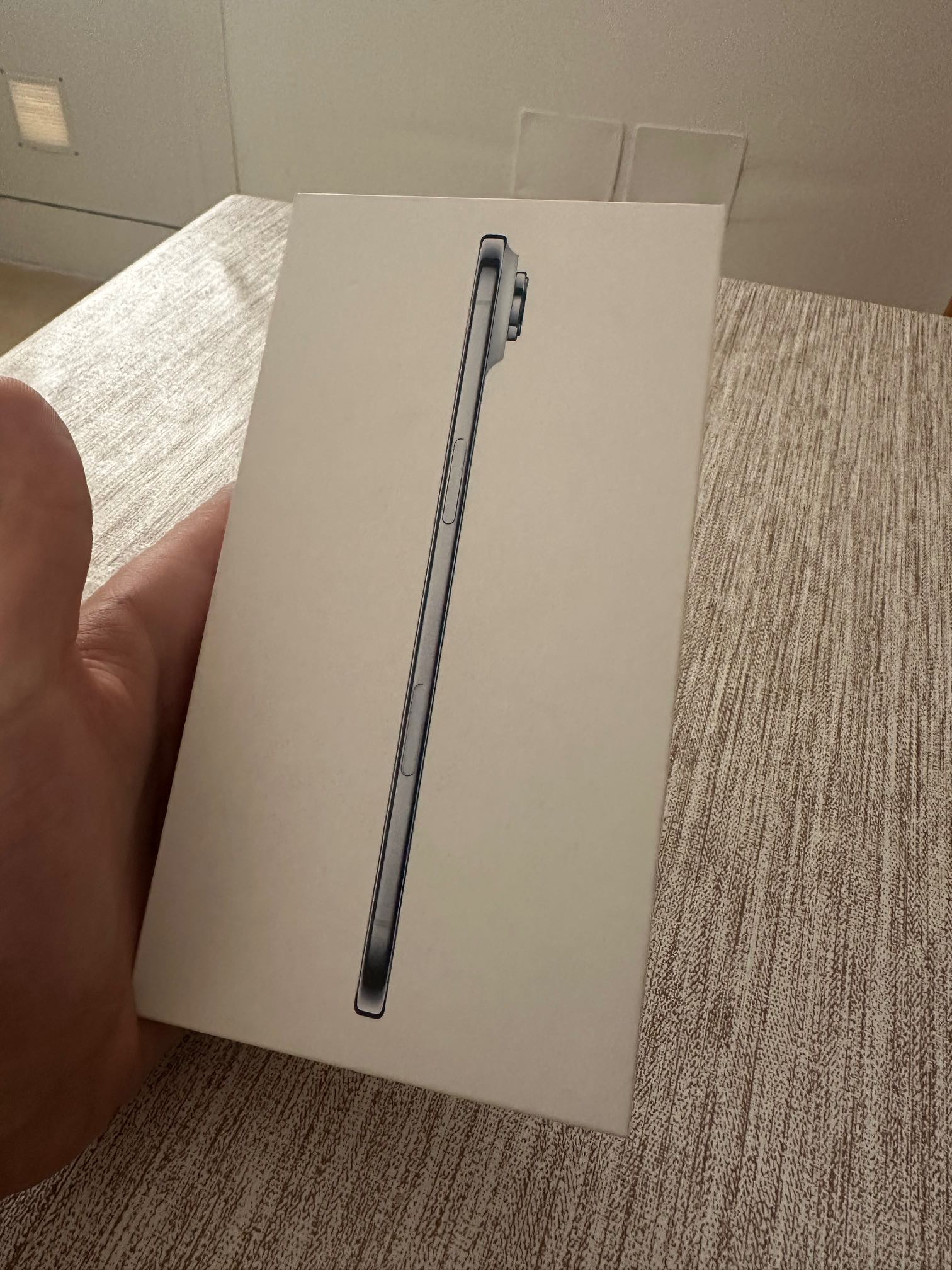 Iphone 17 air sky blue 256gb importé