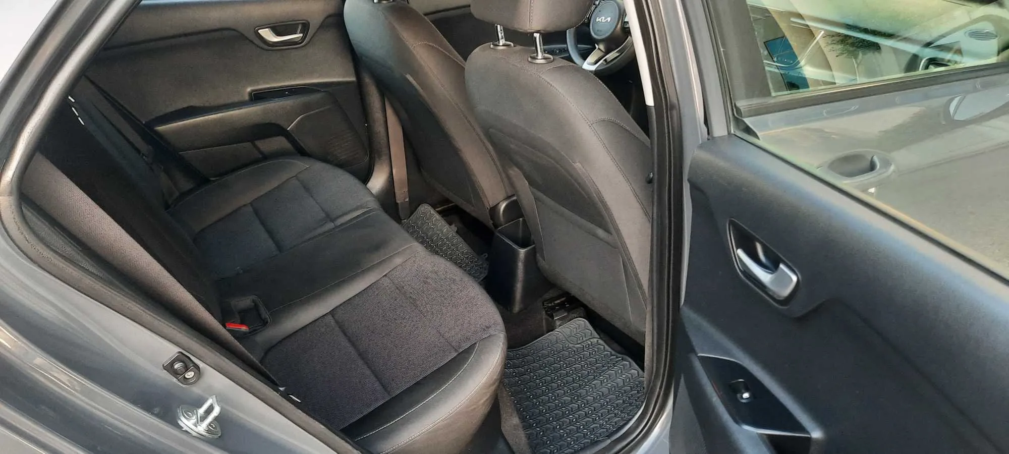 Kia Rio Hatchbak état origine 2022 4cylindres Tl:28431642