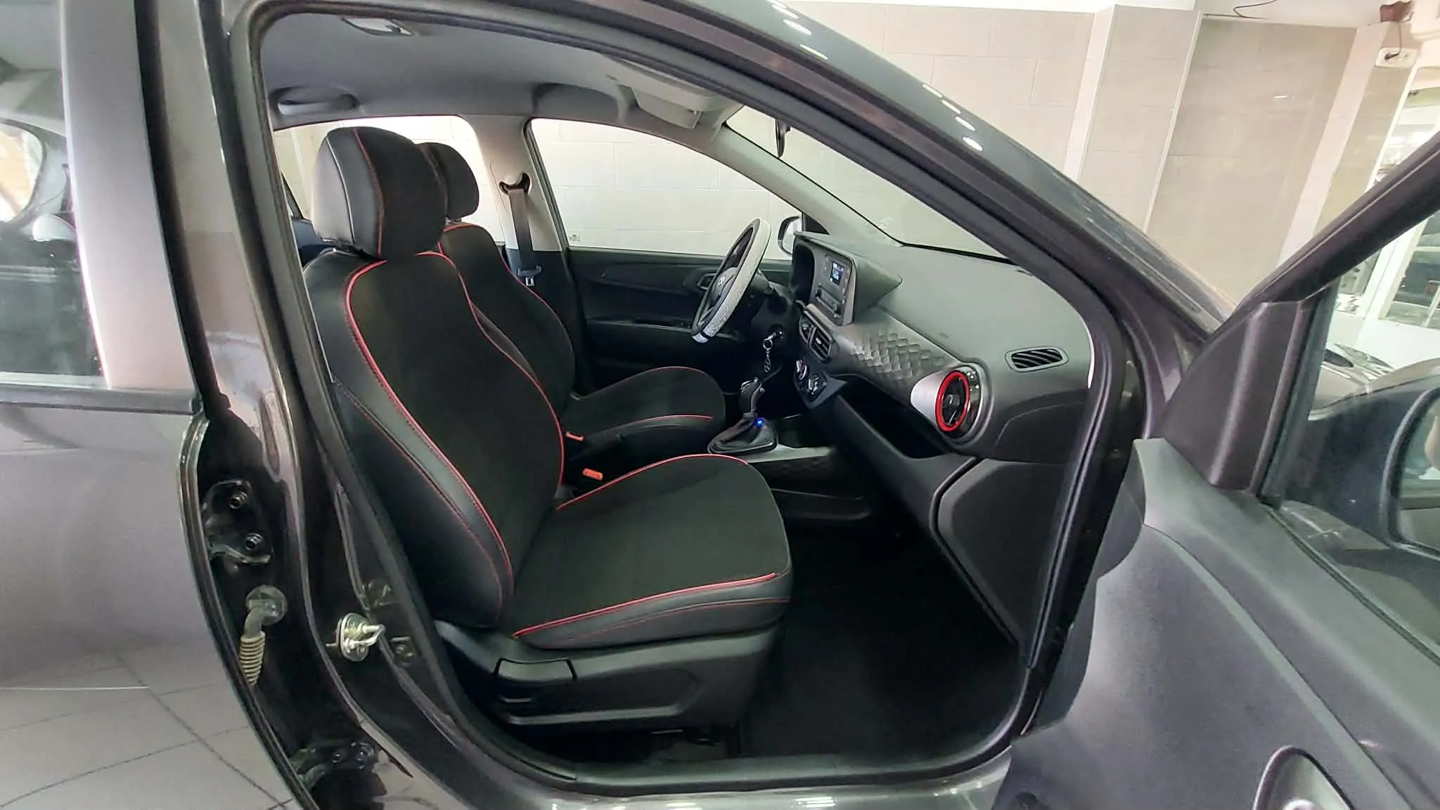 Hyundai I10-Fin 2023-BVA-kilométrage 50 mille-Tel 98479647