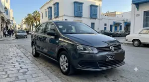 ​A VENDRE : VOLKSWAGEN POLO SEDAN 1.4 ESSENCE - Tel98479647