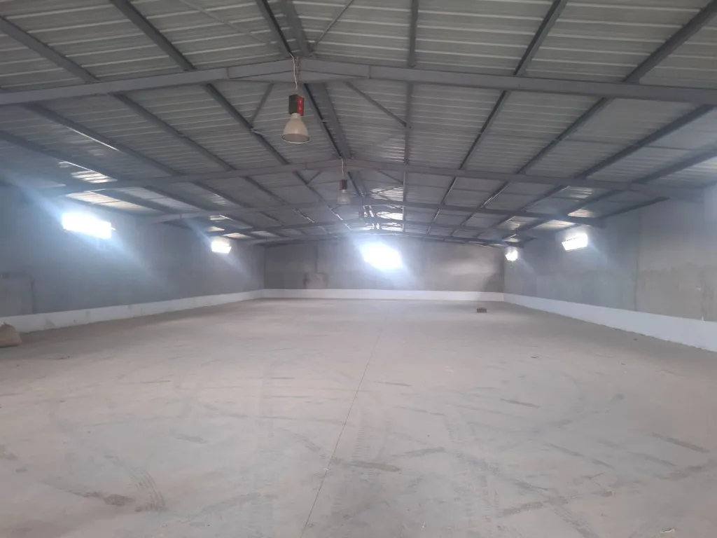 À LOUER – DÉPÔT INDUSTRIEL 850 m² À FOUCHENA