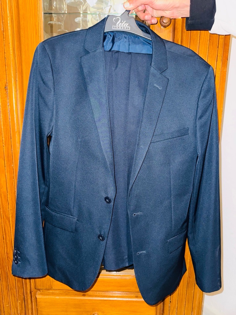 2 costumes luxueuses etat neuf