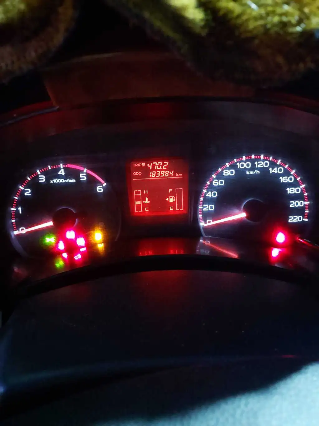 Avendre ISUSU DMAX état neuf Nm de tlf 96028174