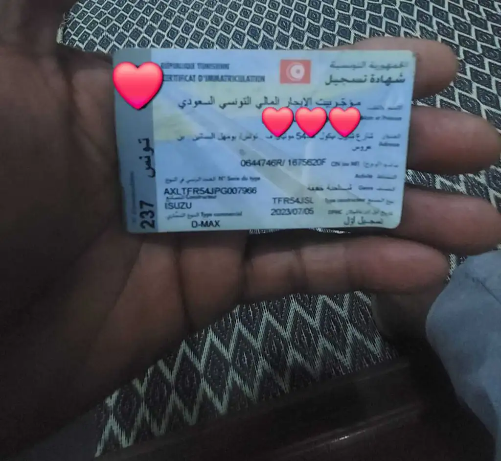 Avendre ISUSU DMAX état neuf Nm de tlf 96028174