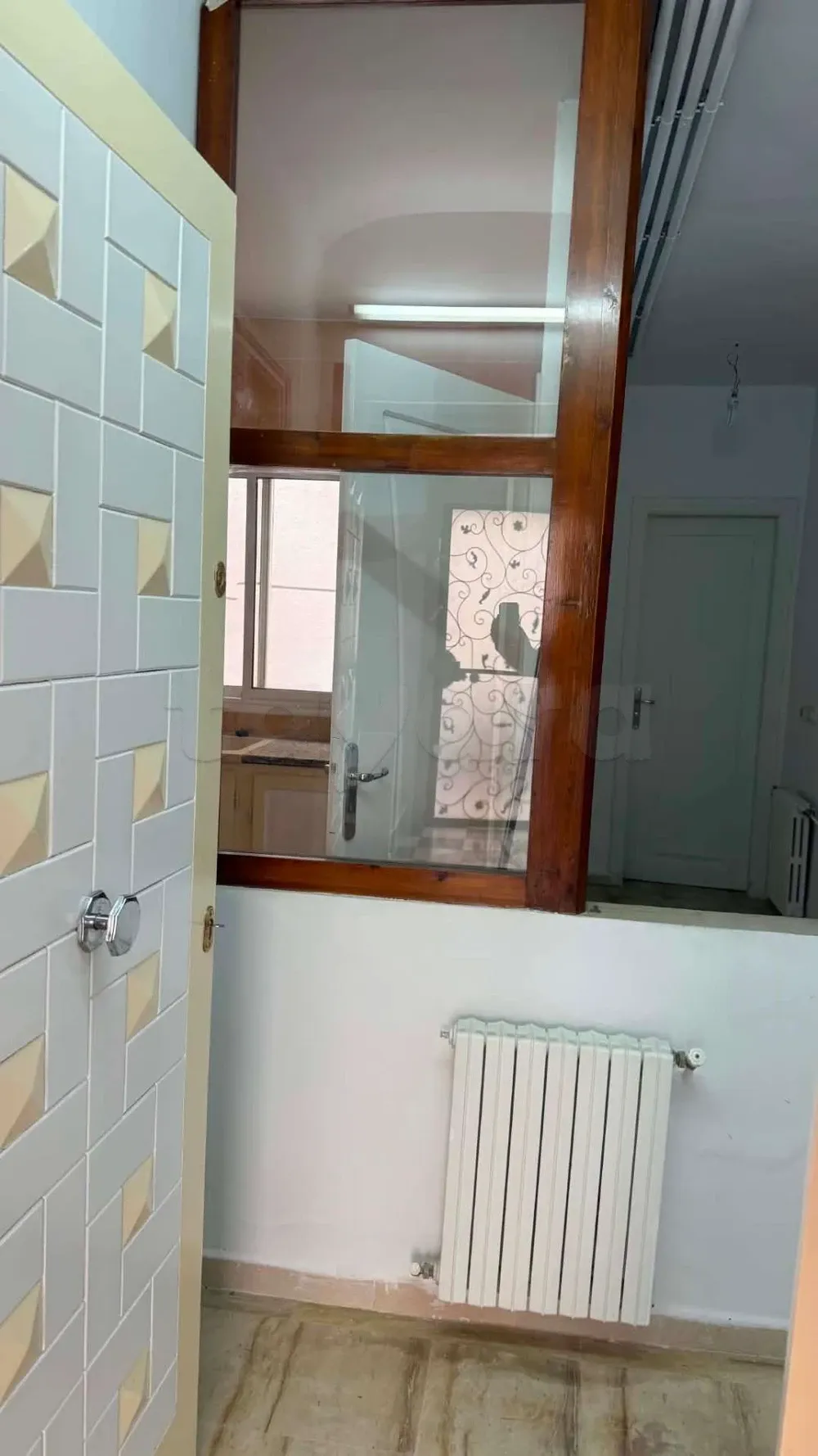 un appartement s+1 au rdc a louer situé a jardin d'el manzah 2 prés de x3(cité banafssej)