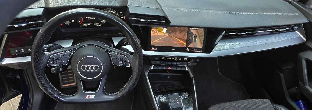 🚘Audi A3 S-line 1.4 essence 2024/6 série 245🚘
          🔁 on accepte l échange des voitures
      