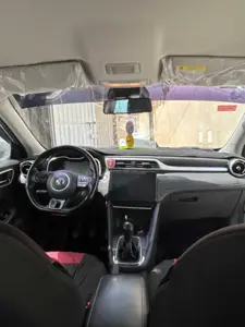 Voiture MG (ZS) COMME NEUF MODELE 2023