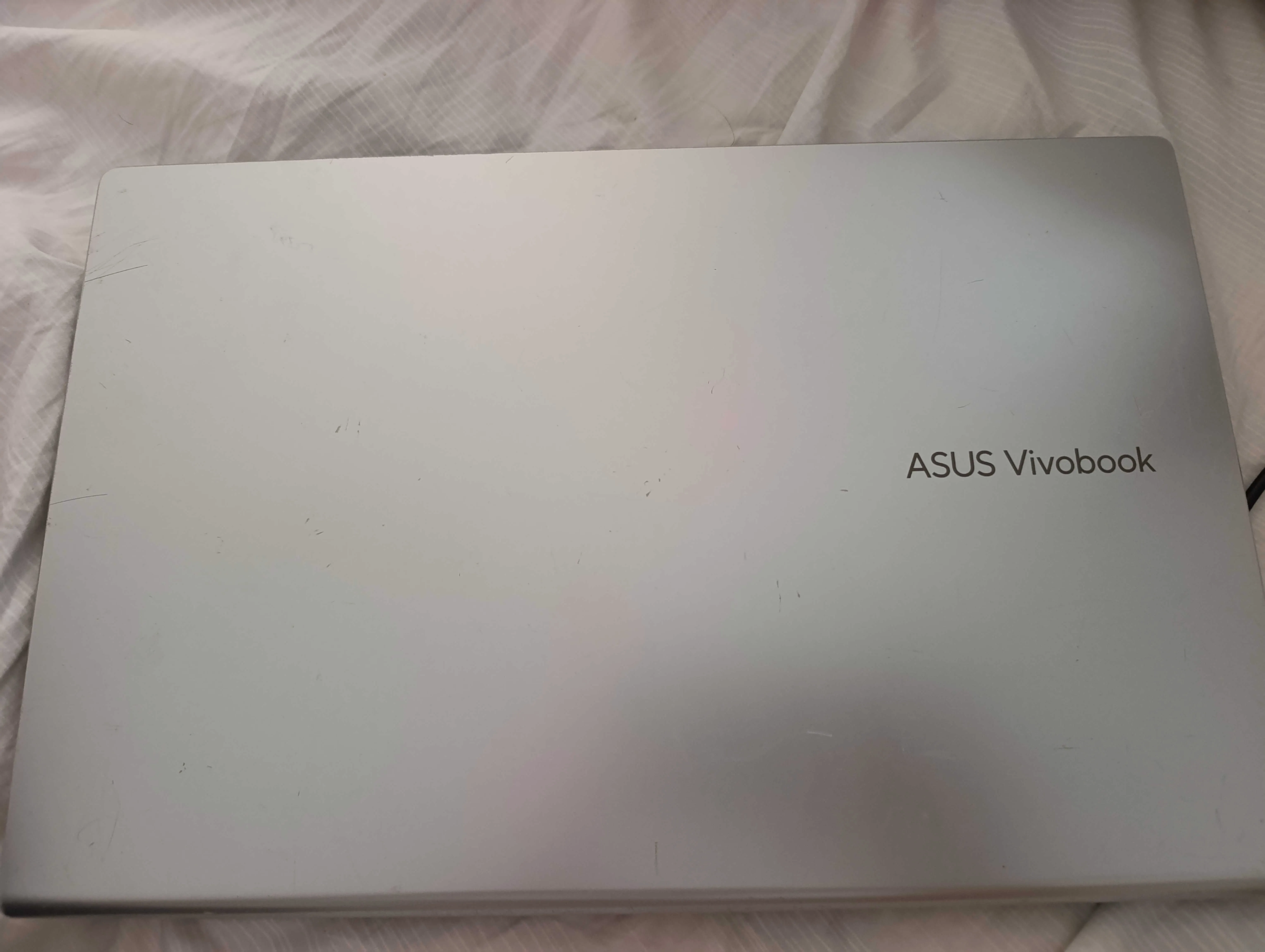 Asus vivobok x1500EA