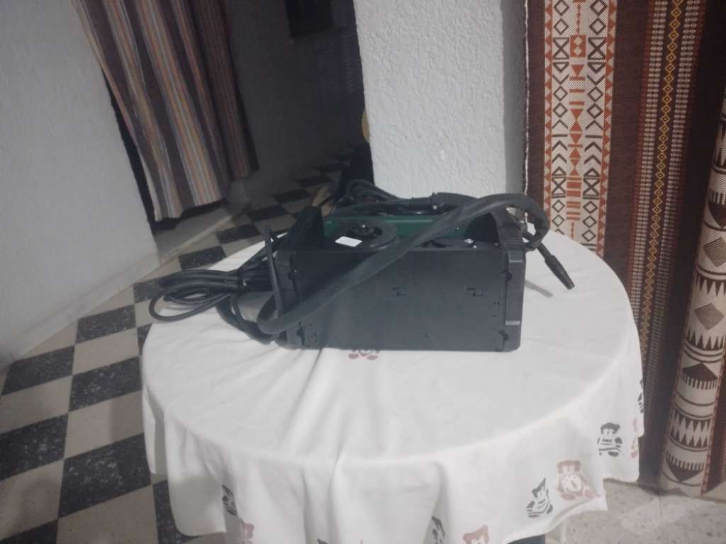 poste mta3 l7am n7as w aluminium 