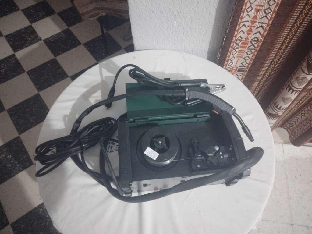 poste mta3 l7am n7as w aluminium 