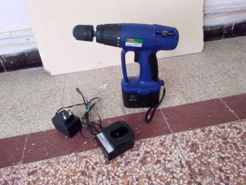 Venant d'Allemagne visseuse à choc