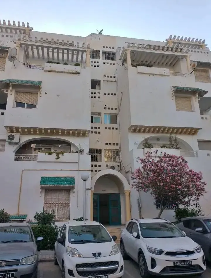 S+2 cité Hedi Nouira فرصة ممتازة
