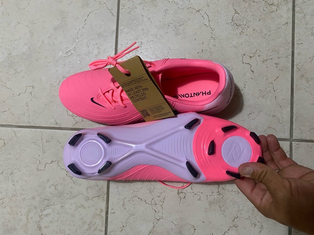 Crampons Nike 