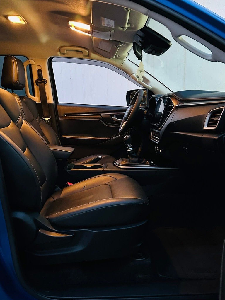 ISUZU D-MAX V CROSS EUROPEĂNE đ«đ·