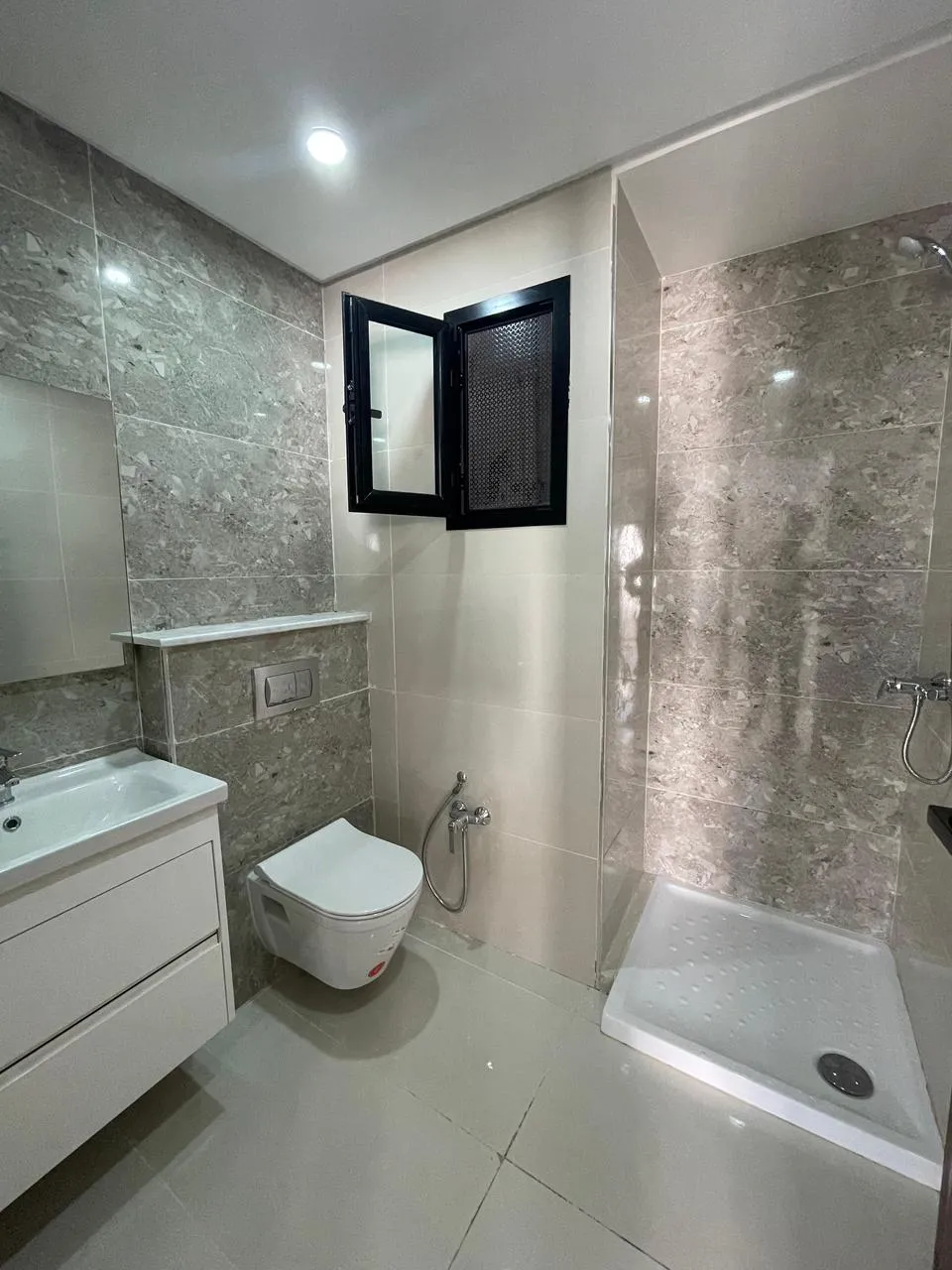 L'Aouina S+2 à louer