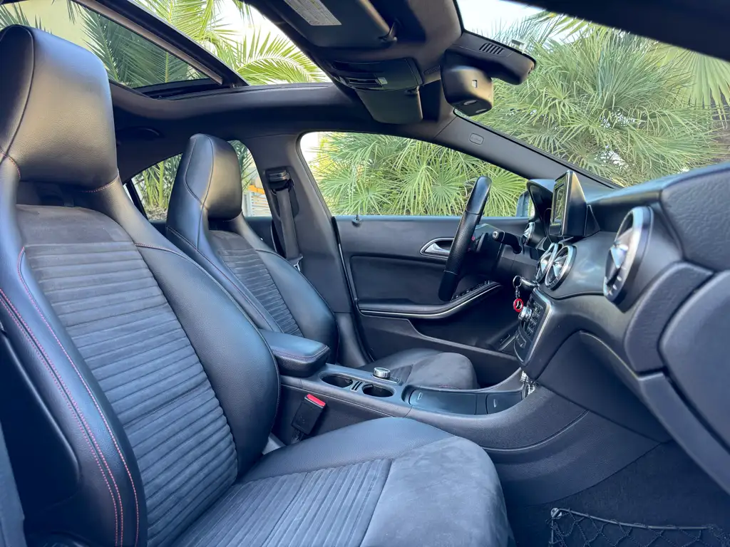 Mercedes CLA 200 AMG
