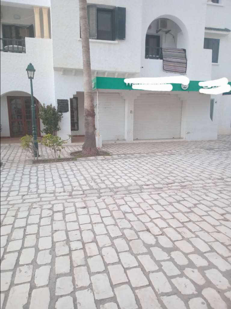 a vendre local port kantaoui sousse 98276558