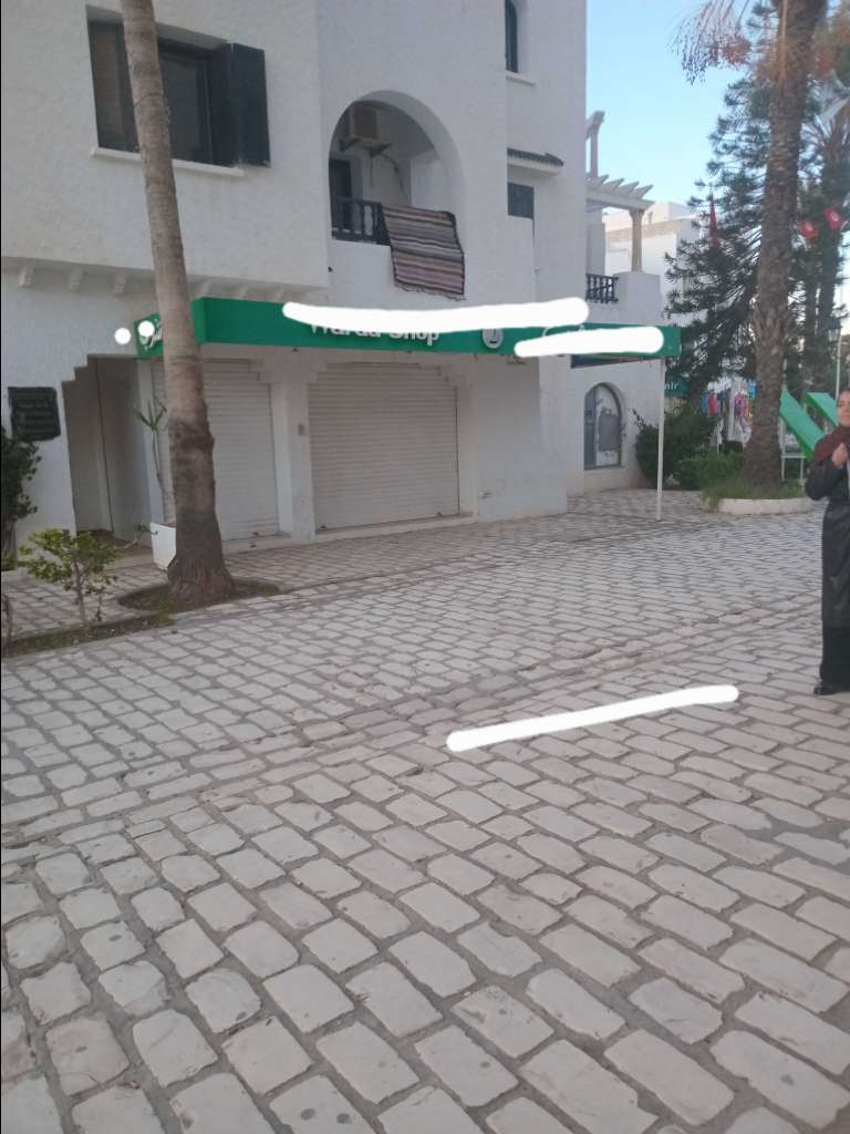 a vendre local port kantaoui sousse 98276558