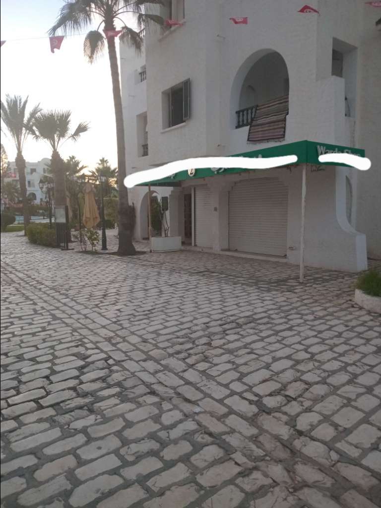 a vendre local port kantaoui sousse 98276558