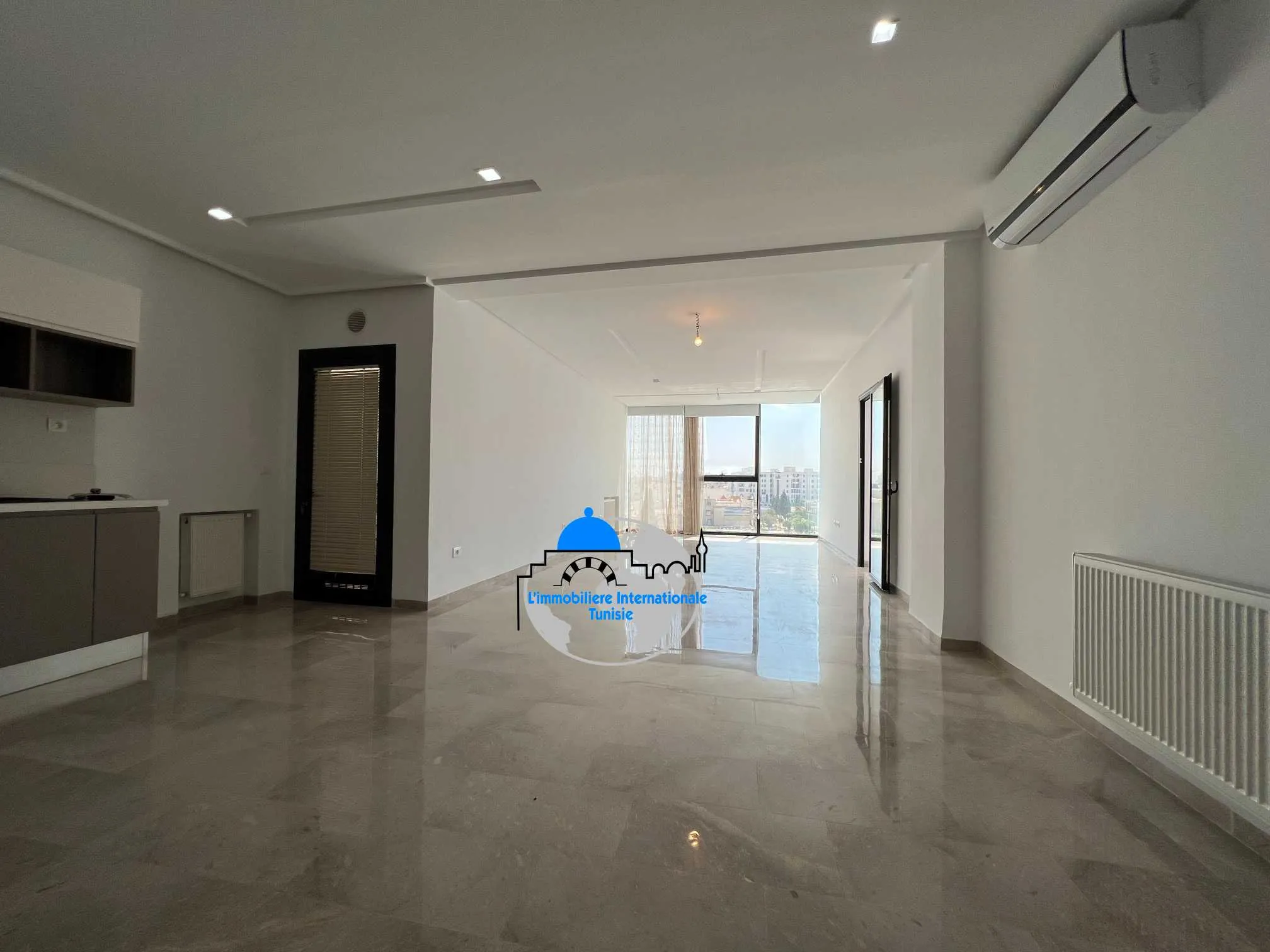 À 𝗟𝗼𝘂𝗲𝗿 – 𝗔𝗽𝗽𝗮𝗿𝘁𝗲𝗺𝗲𝗻𝘁 𝗦+𝟮 𝗛𝗮𝘂𝘁 𝗦𝘁𝗮𝗻𝗱𝗶𝗻𝗴 à 𝗦𝗼𝘂𝘀𝘀𝗲